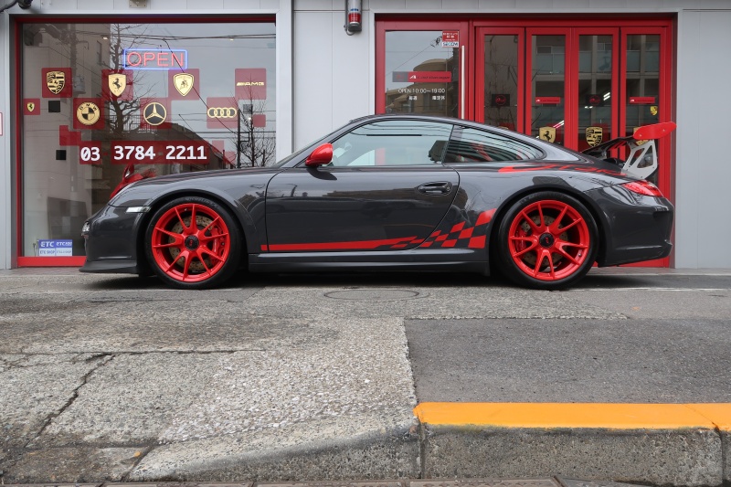 PORSCHE ポルシェ 911 997 GT3RS 車載 消火器 Amazon.co.jp: ポルシェ 997 GT3RS 後期 車載 純正 消火器