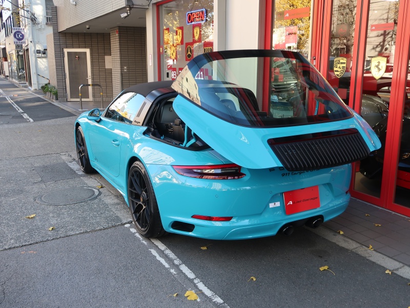 マイスト　ポルシェ911 タルガ Maisto Porsche 911 992.2 Targa 4 GTS Hybrid Guards Red 1:18