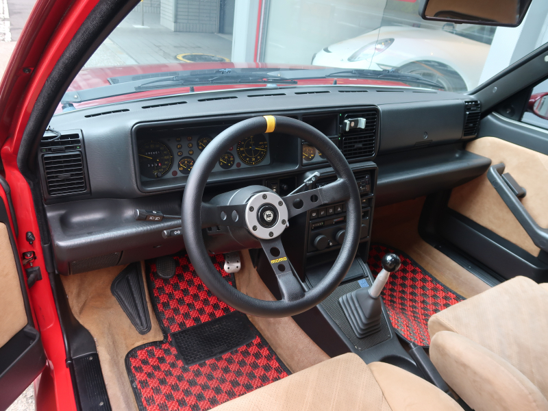 ランチア デルタ インテグラ-レ エボルツィオーネ2 コルサ9 中古